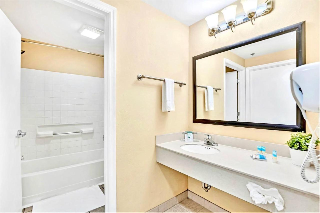 Cozy 1Br With Two Queen Beds - Pool And Hot Tub - Close To Disney Орландо Екстериор снимка